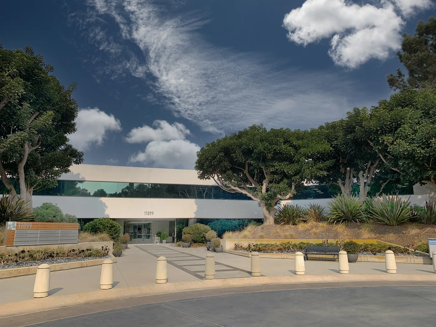 HCP Life Science — art consulting project